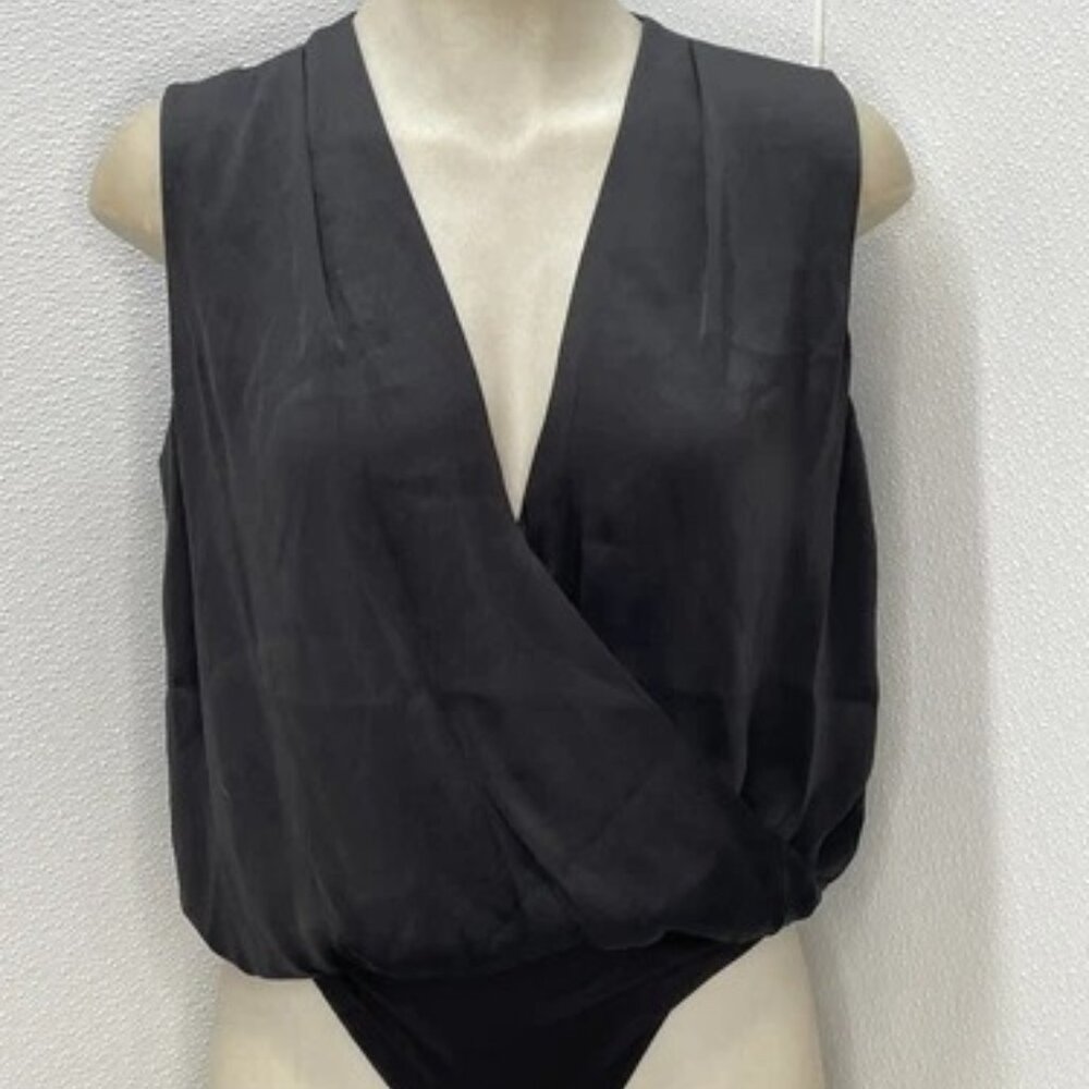 NEW FAVORITE DAUGHTER Women's Blouse Sleeveless Date Size M Black